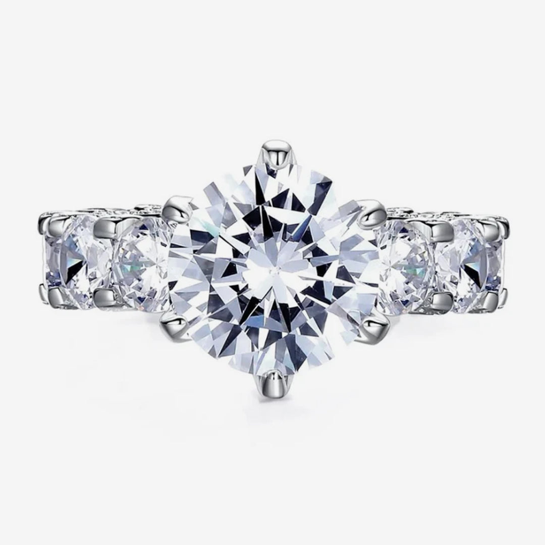 Brilliant Stone Fashion Ring