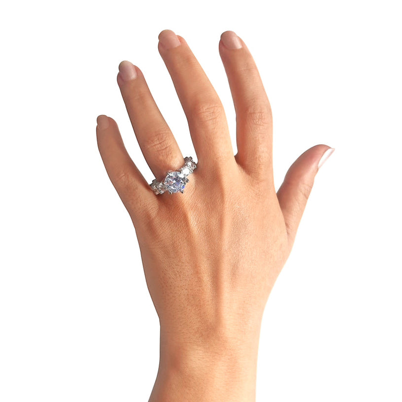 Brilliant Stone Fashion Ring