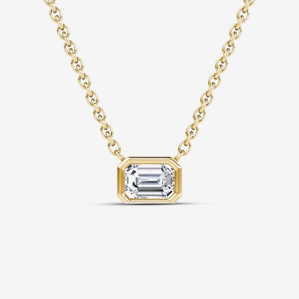 Lirae Necklace