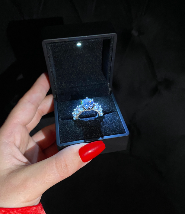 Brilliant Stone Fashion Ring